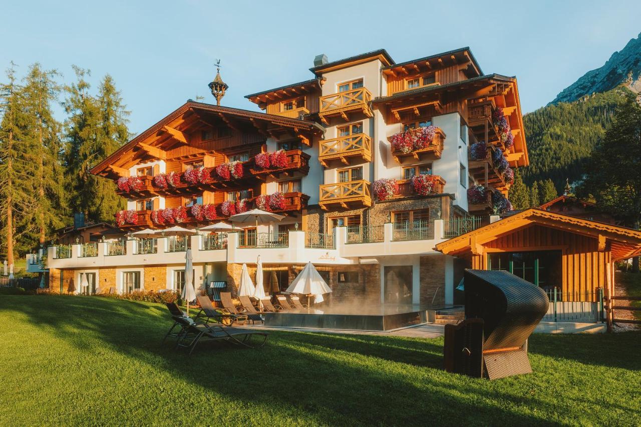 Hotel Lindenhof Ramsau am Dachstein Buitenkant foto