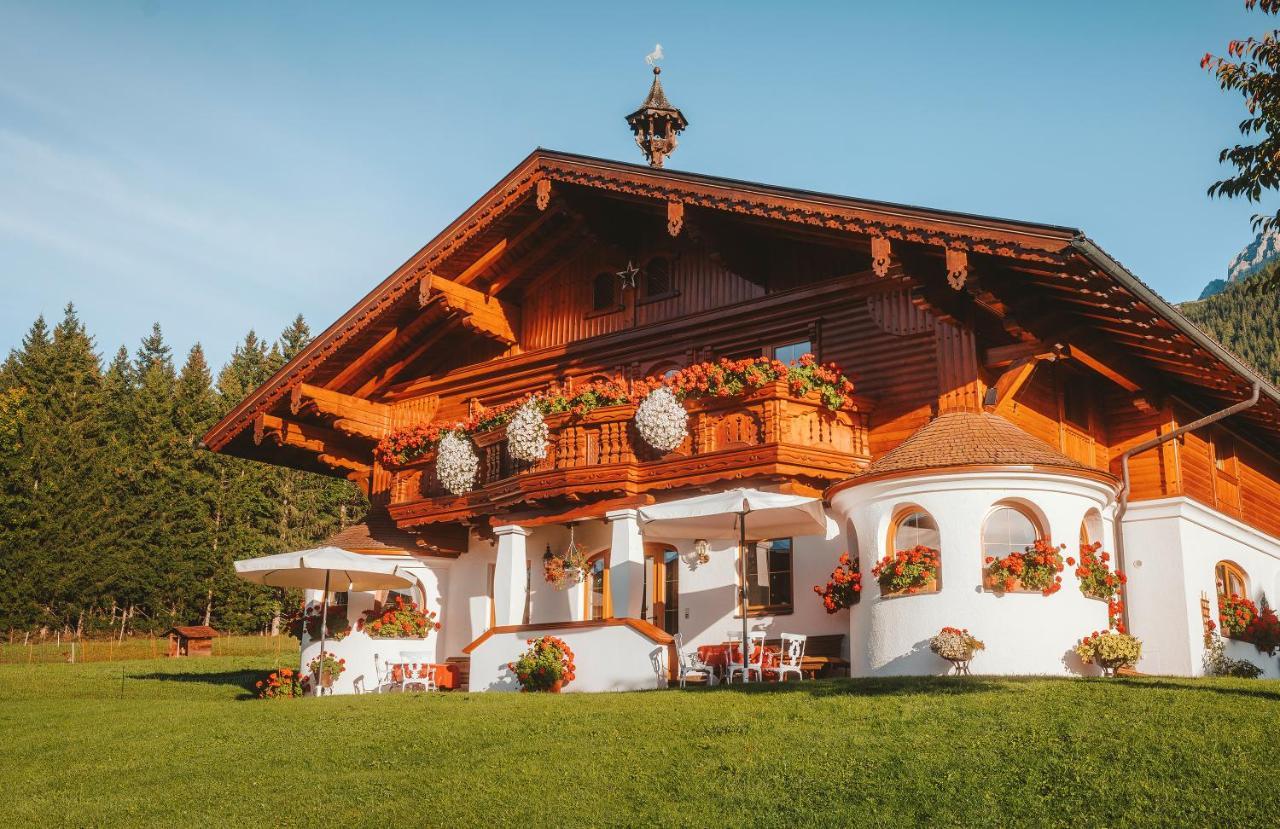 Hotel Lindenhof Ramsau am Dachstein Buitenkant foto