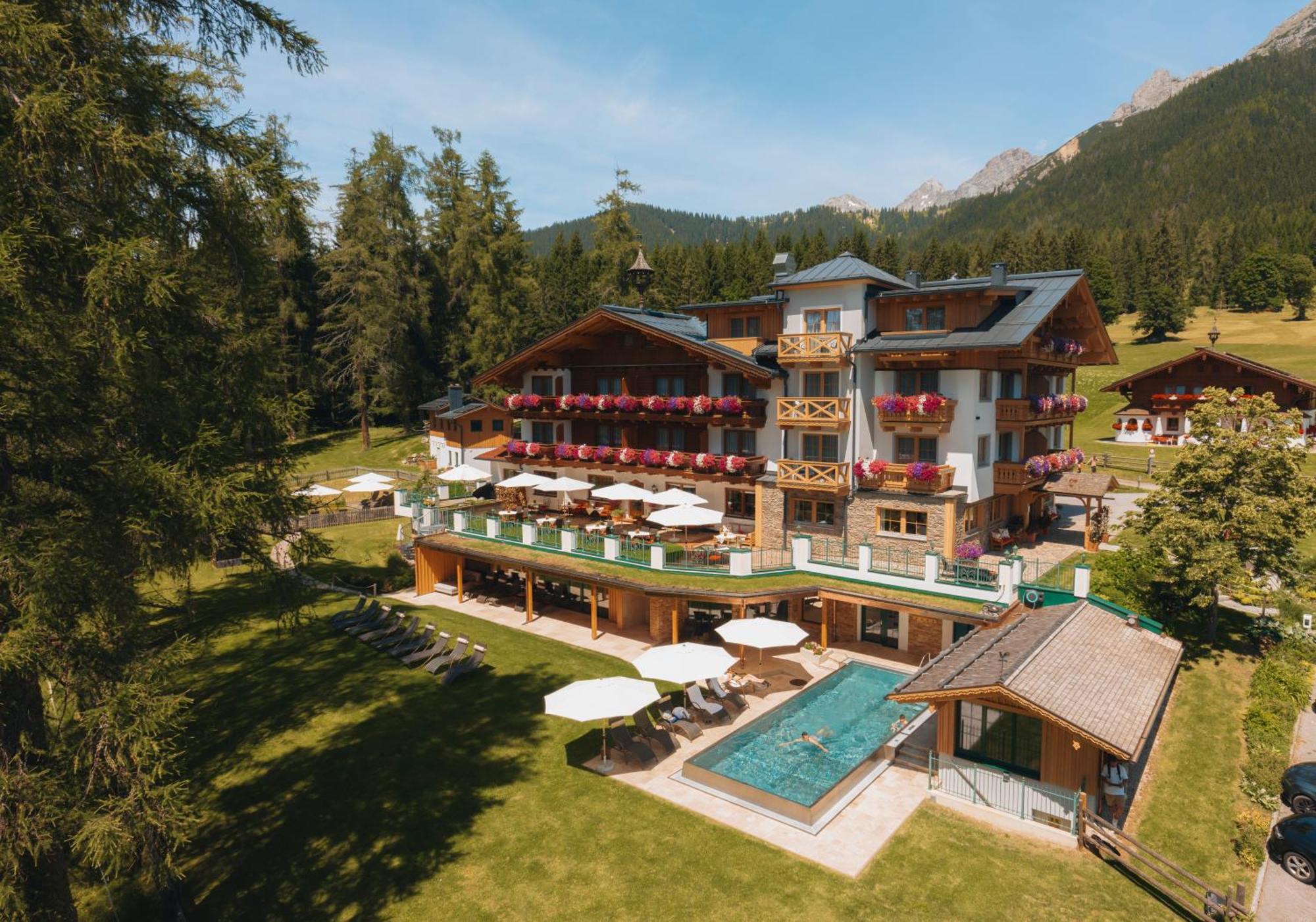 Hotel Lindenhof Ramsau am Dachstein Buitenkant foto