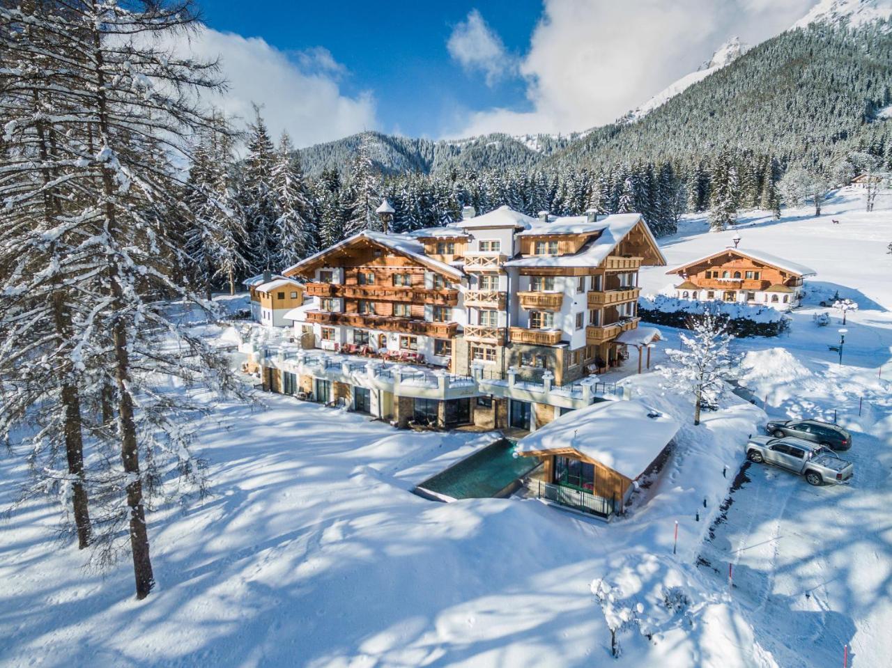 Hotel Lindenhof Ramsau am Dachstein Buitenkant foto